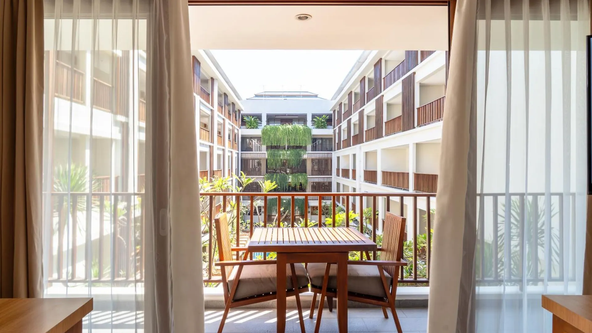 The Magani Hotel And Spa Legian 5*,  Indonesien